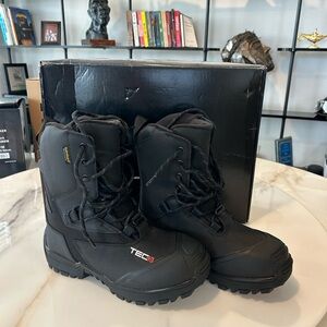 BRP Tec+ unisex boots with a leather outer layer, HydroGuard waterproof